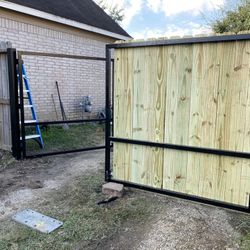 Metal And Wood Fance , Doors , Gates And Repair Welding 
