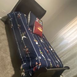 2 Twin Beds 