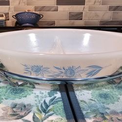 Vintage Casserole Dish With Holder