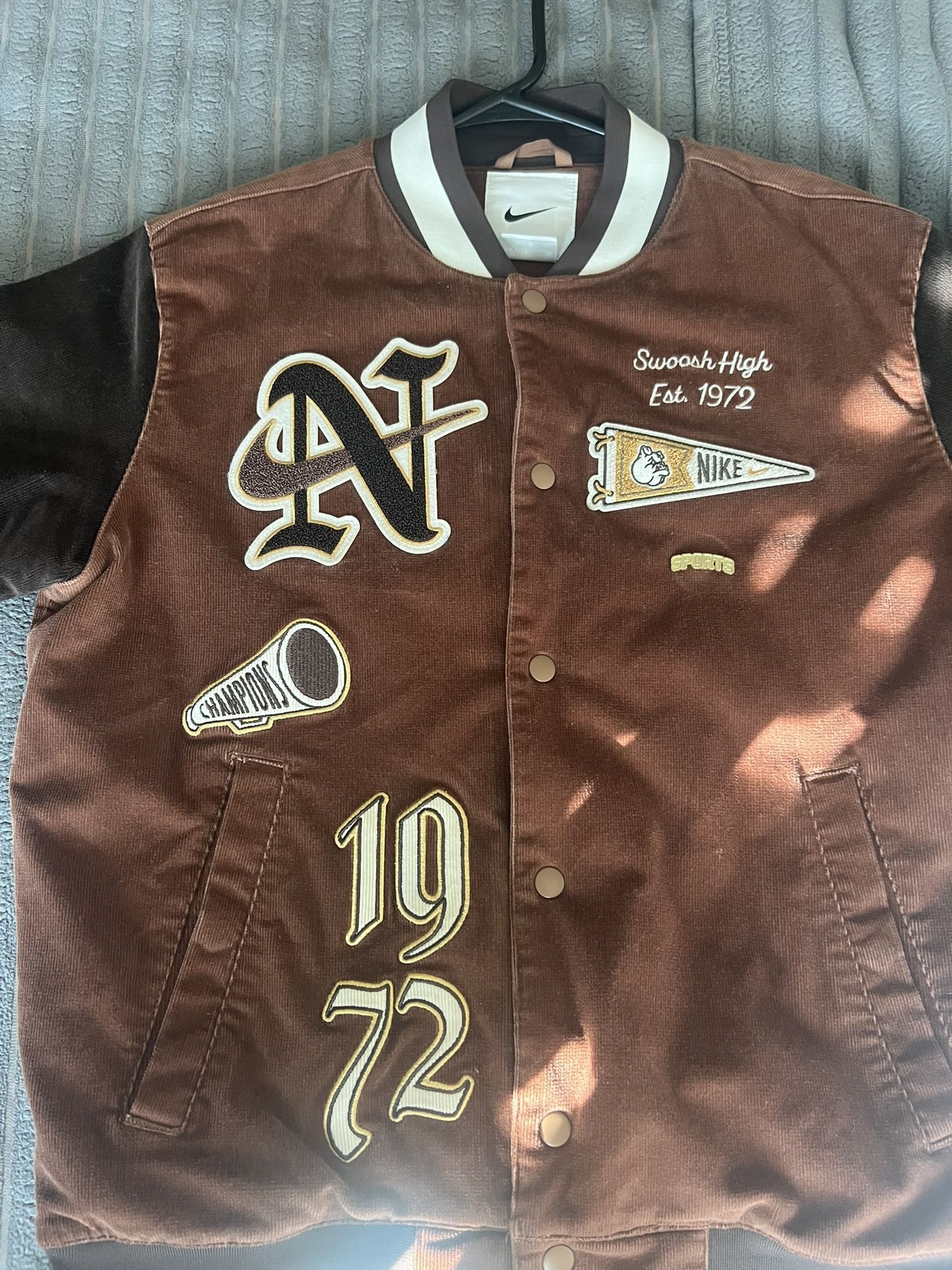 Nike Sportswear Corduroy Patch Bomber Varisty Brown Jacket Men's Size S