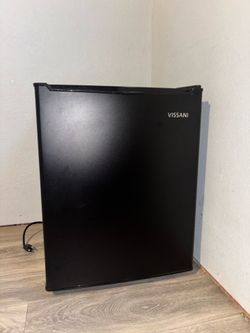 Mini fridge