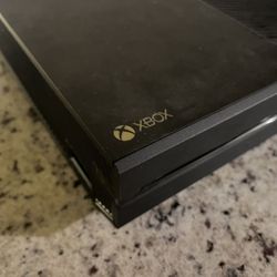 Xbox One With Controllers And Games 🎮