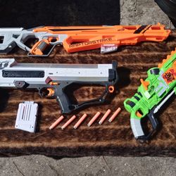 KID'S NERF 5 PIECE SET WITH ALL ACCESSORIES $80