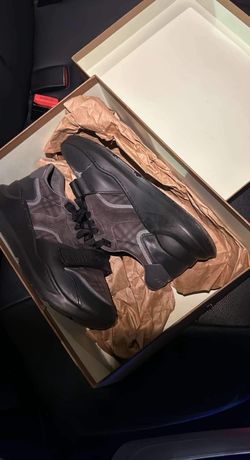 Burberry Size 9.5)Brown & Black