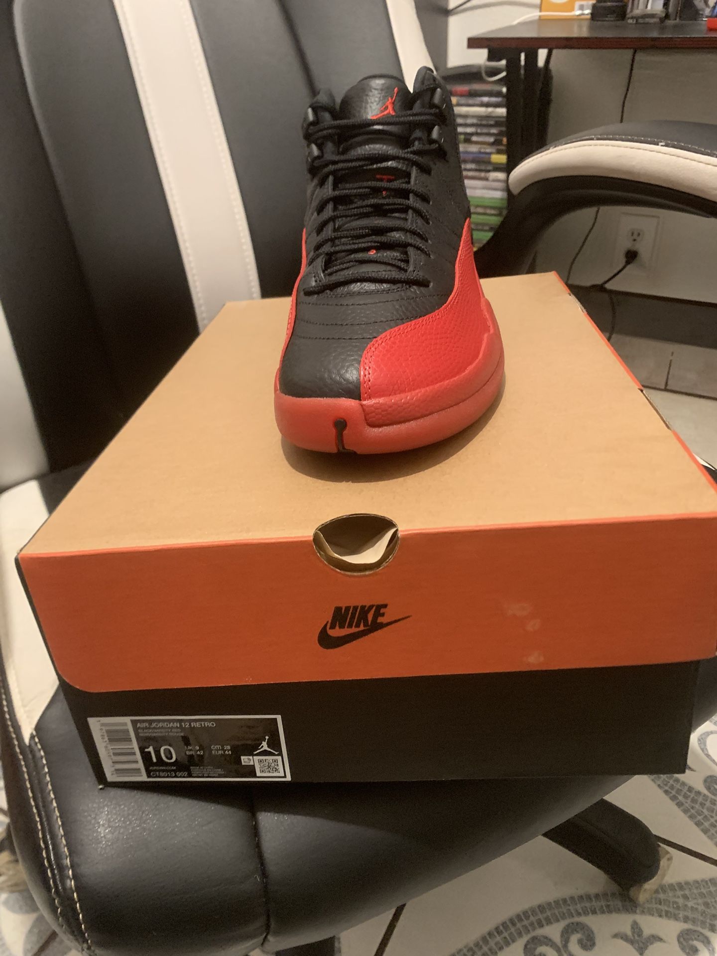 Air Jordan 12 Flu Game Size 10