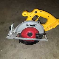 Dewalt Circular Saw (Tool ONLY)