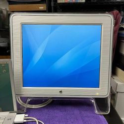 G4 Old Apple monitor 