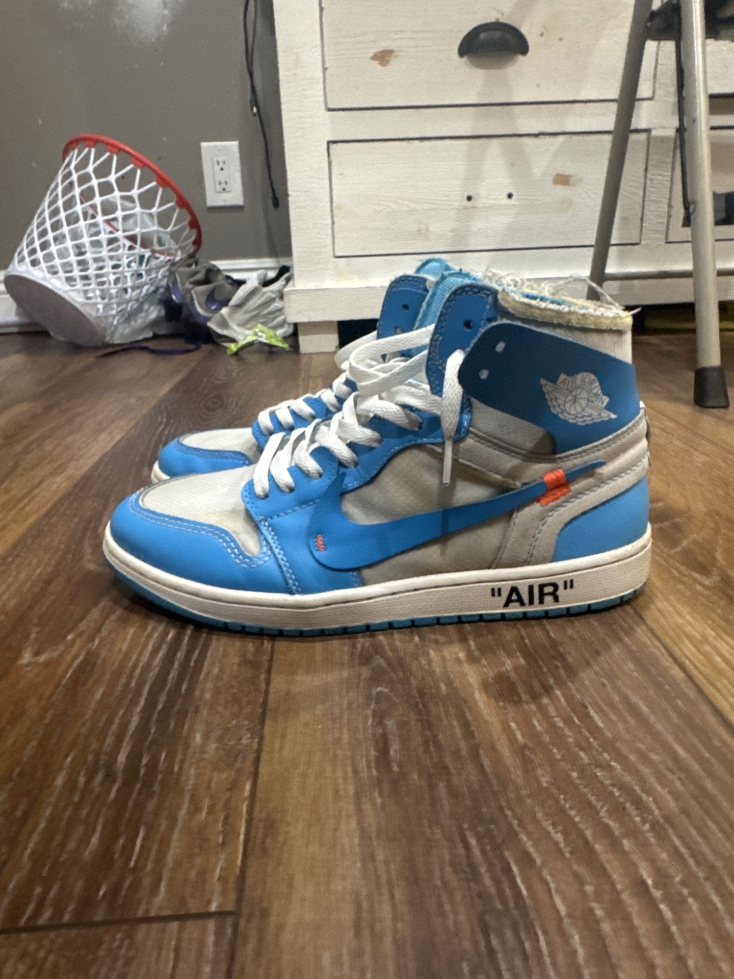 Off White Jordan 1 UNC (READ DESCRIPTION)