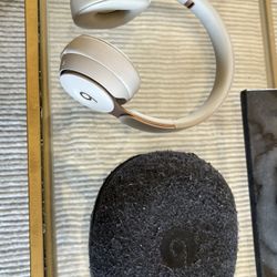 Beats Headphones By Dr Dre