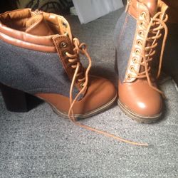 Heel boots