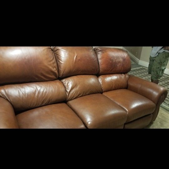 Most comfortable Reclining Leather Sofa EVER!! Open To Trades! (American Leather)
