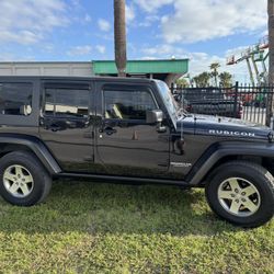 2011 JEEP WRANGLER UNLIMITED RUBICON 4WD* AUTOMATIC* FINANCING* TRADES  *ONLY 182,000 MILES  ONE OWNER  CLEAN FLORIDA TITLE  ZERO RUST  ZERO DAMAGE  B