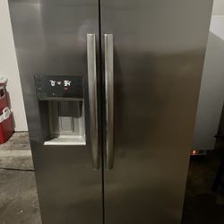 New Frigidaire SS 2 Door Refrigerator 
