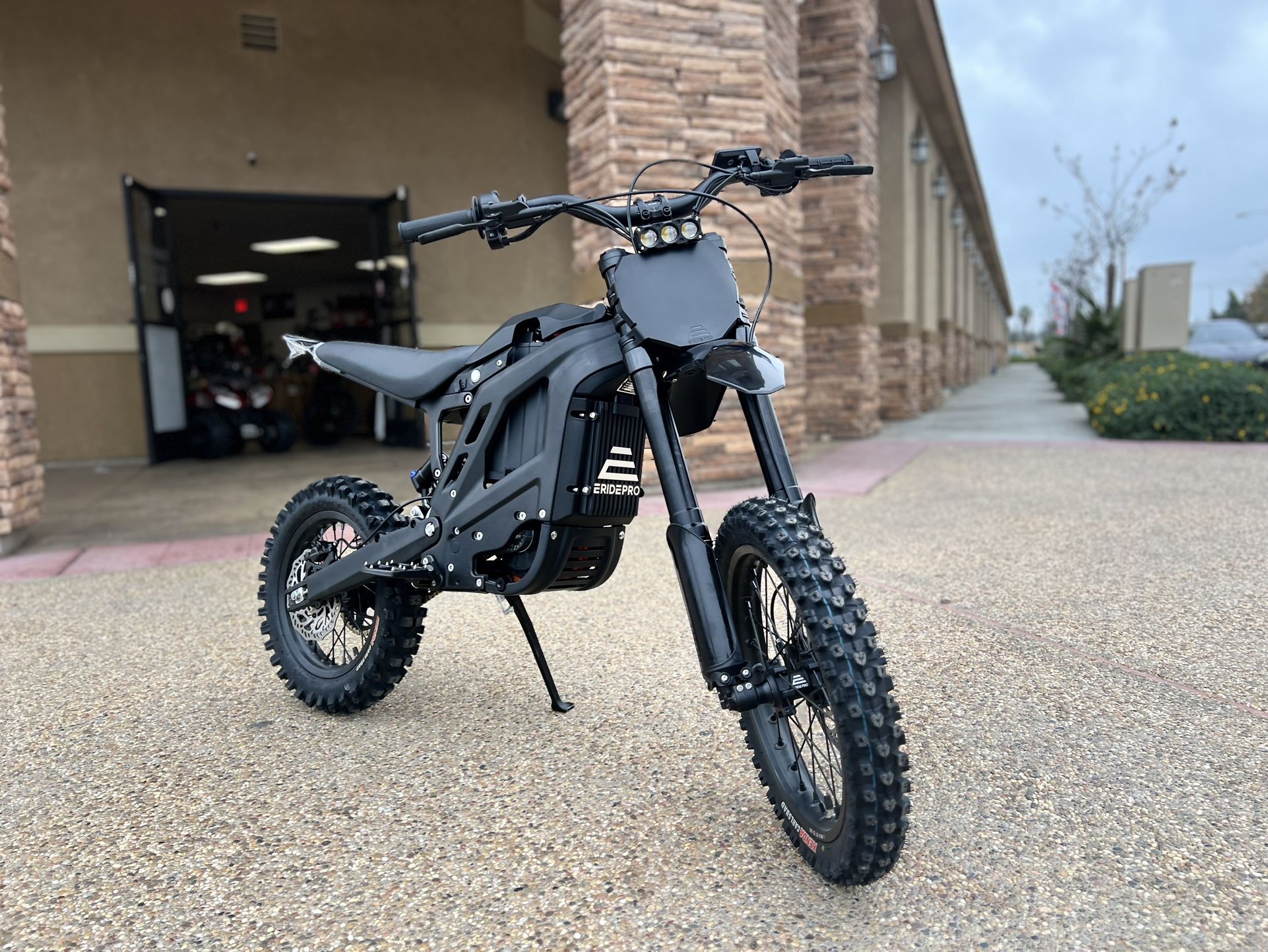 E RIDE PRO MINI ( BRAND NEW )