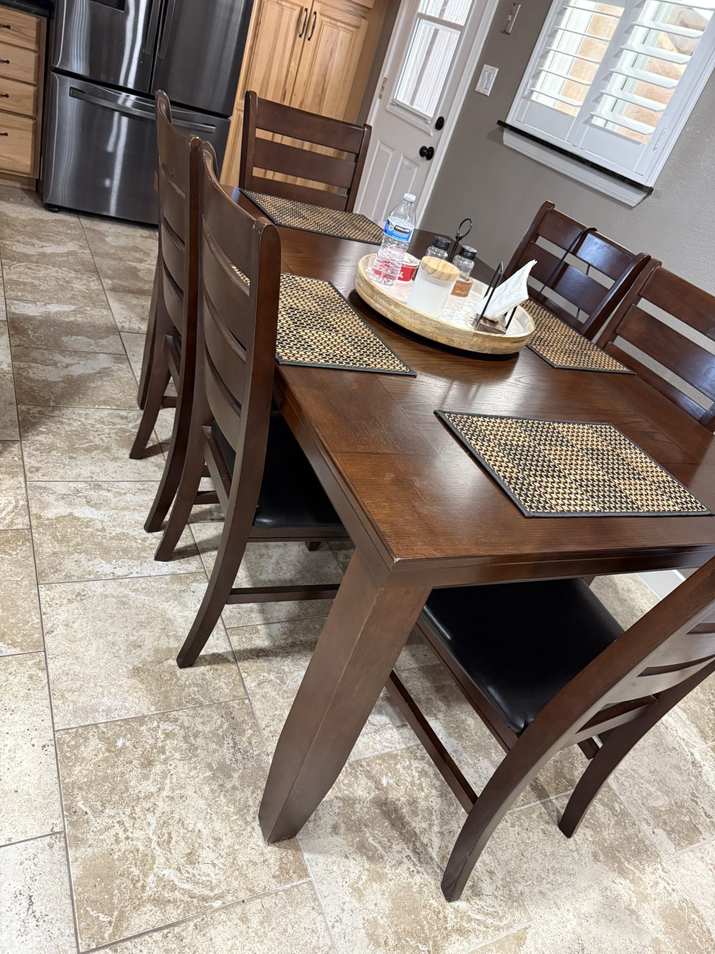 Dinning Table