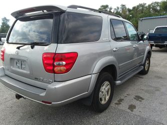 2001 Toyota Seqouia Limited 4wd v8 3rd Row Leathers