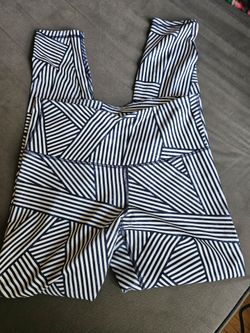 Old Navy Active Navy and White Striped Leggings