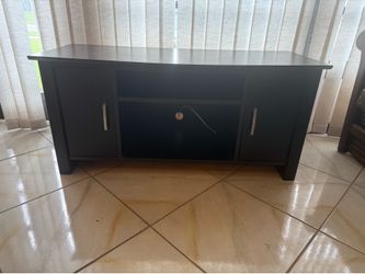 TV Stand/Entertainment Cabinet with Shelf and Cabinet Door