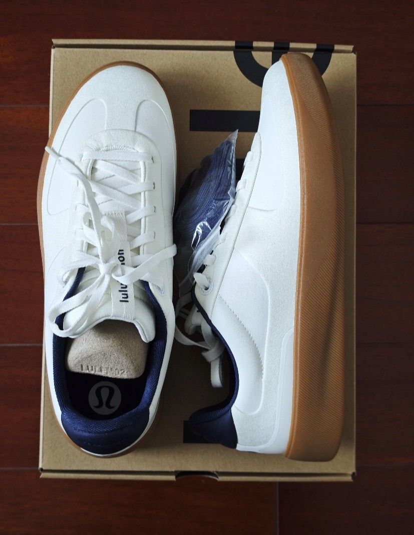 Sell lululemon size 10 at a low pric
