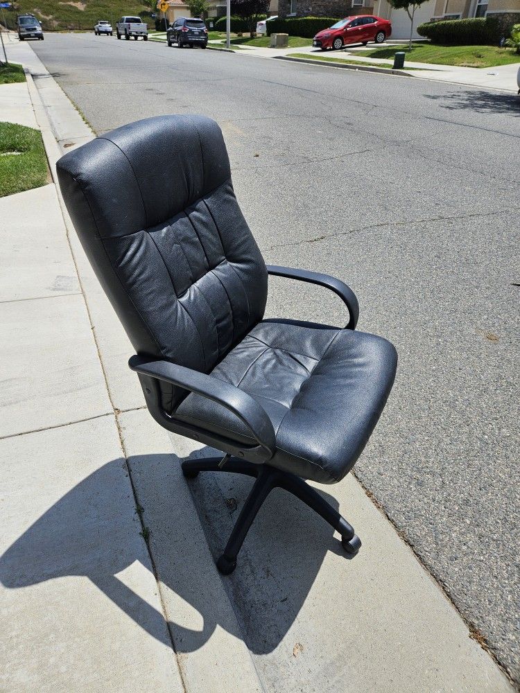 PRICE REDUCED! Leather Office Conference Room Adjustable