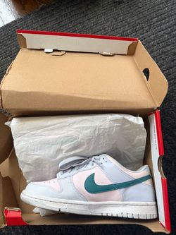 Nike Dunk Low Sneaker
