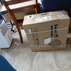 Brand New Outdoor Battery Operated Fan