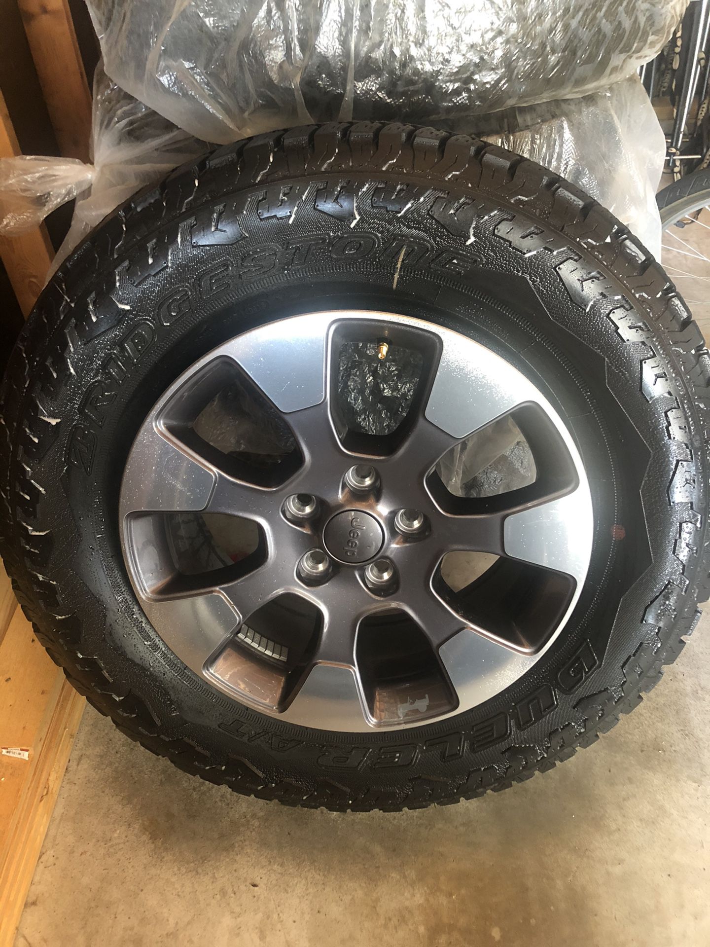 2018 Jeep Wrangler JL Wheels and tires
