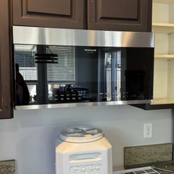 Frigidaire Gallery Microwave 