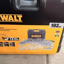 Dewalt- DWMT75049 192 Piece Mechanic Tool Set NEW