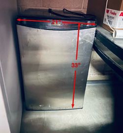 Mini fridge