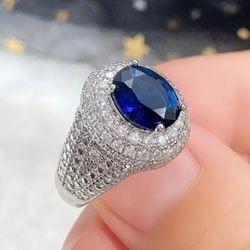 BEAUTIFUL RINGS ( SIZE 8 )