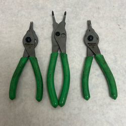 Snap on three piece snap ring player set