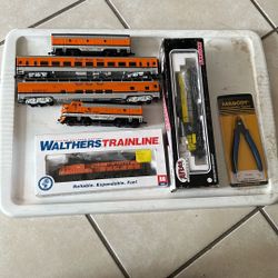 Model Train And Track Set