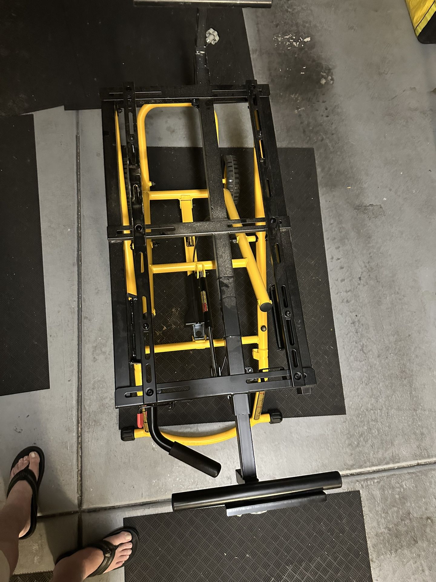 Dewalt Hydraulic Table Saw