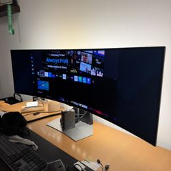 Samsung 49" Odyssey QD-OLED G9 Curved Gaming Monitor