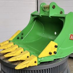  General Purpose Bucket 24" inches for Excavator Caterpillar CAT301 or Simliar Machines
