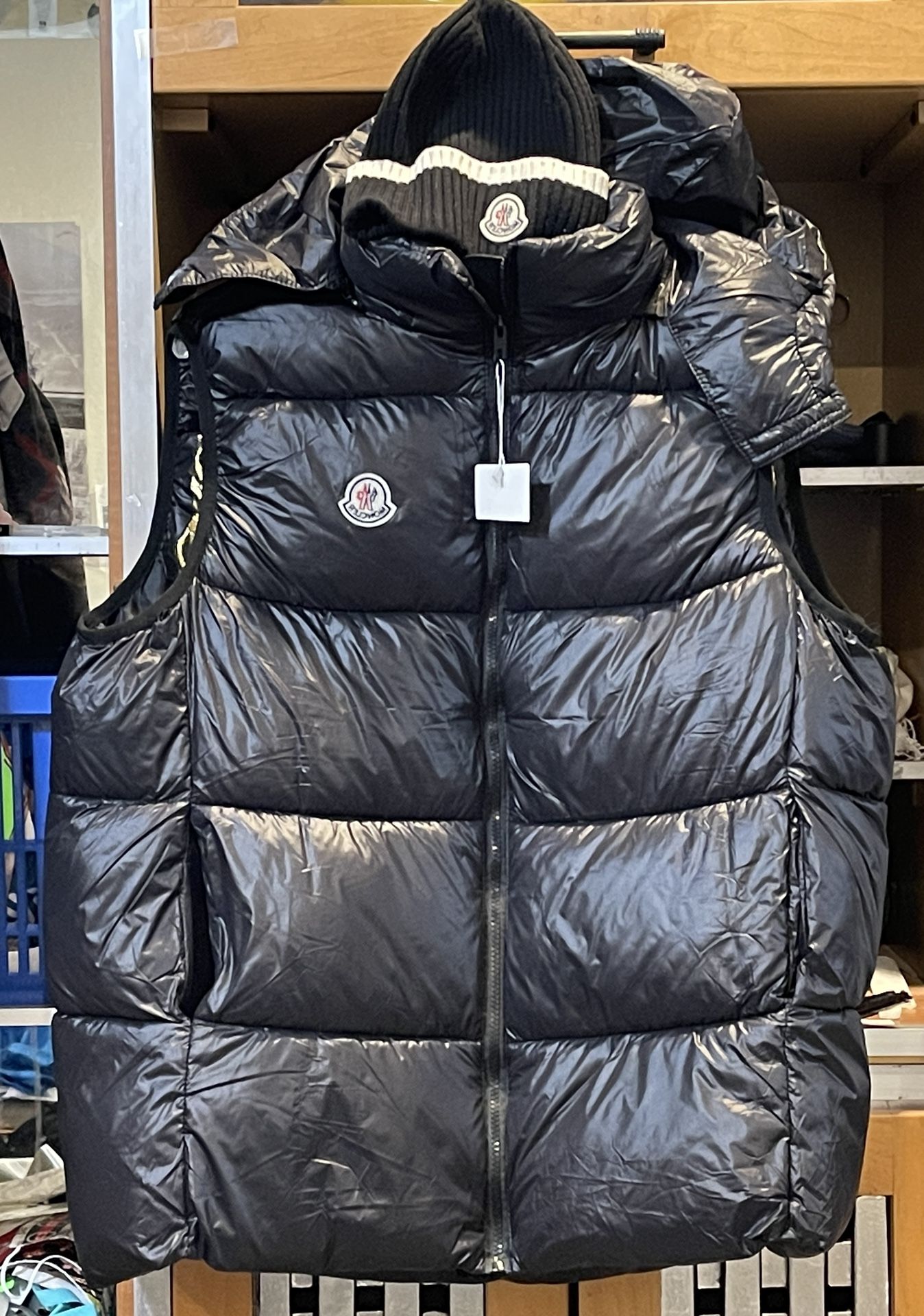 Brand New Super Luxury Mens XL Puffer Vest W Detachable Hood And Hat Combo,All Products : American Fashion Style Bags On Sale