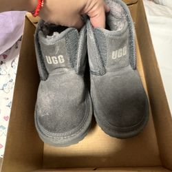 Ugg Size 12 Kids 