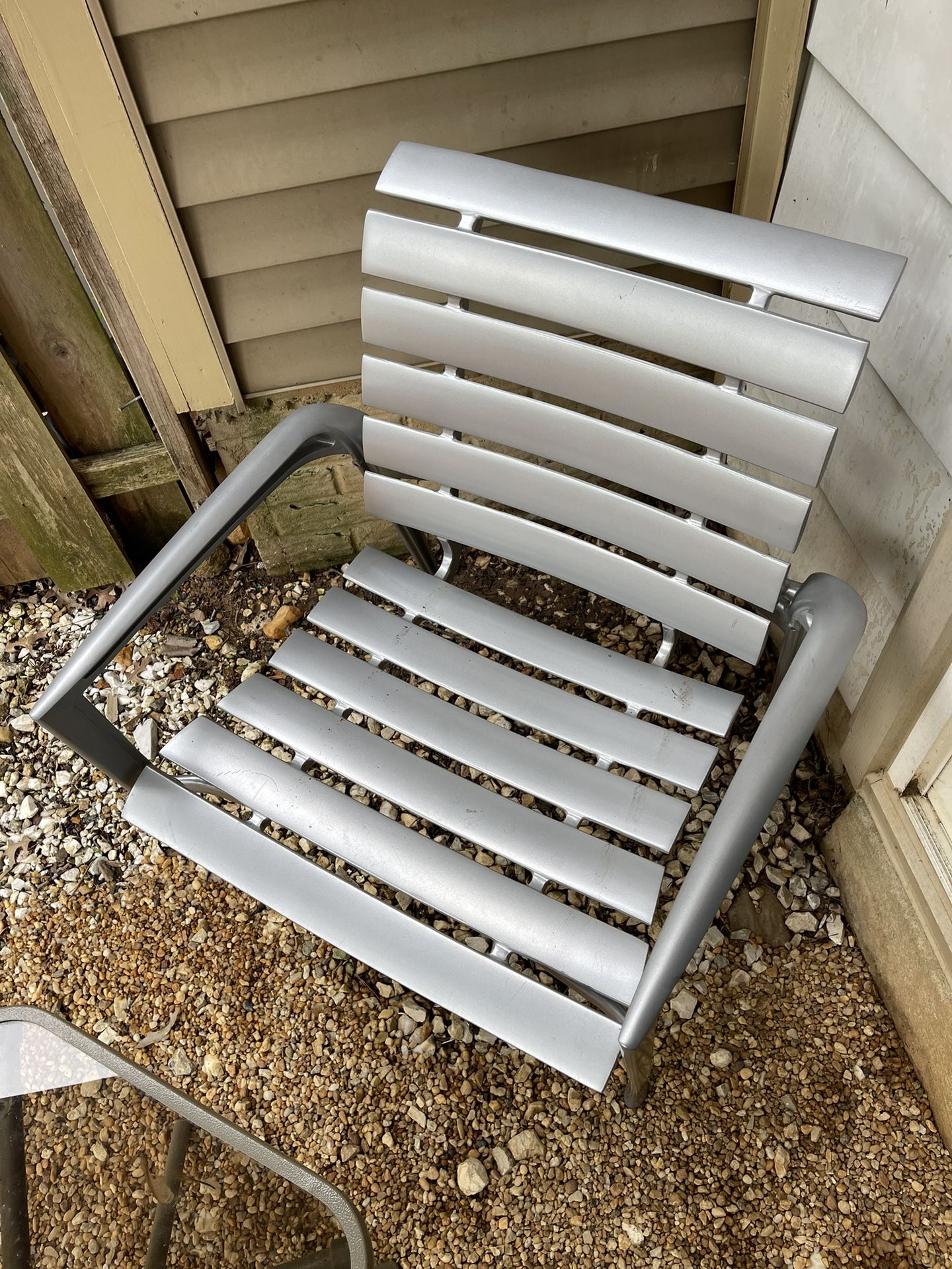 Metal Chair With Small Table In Good Condition for sale ,