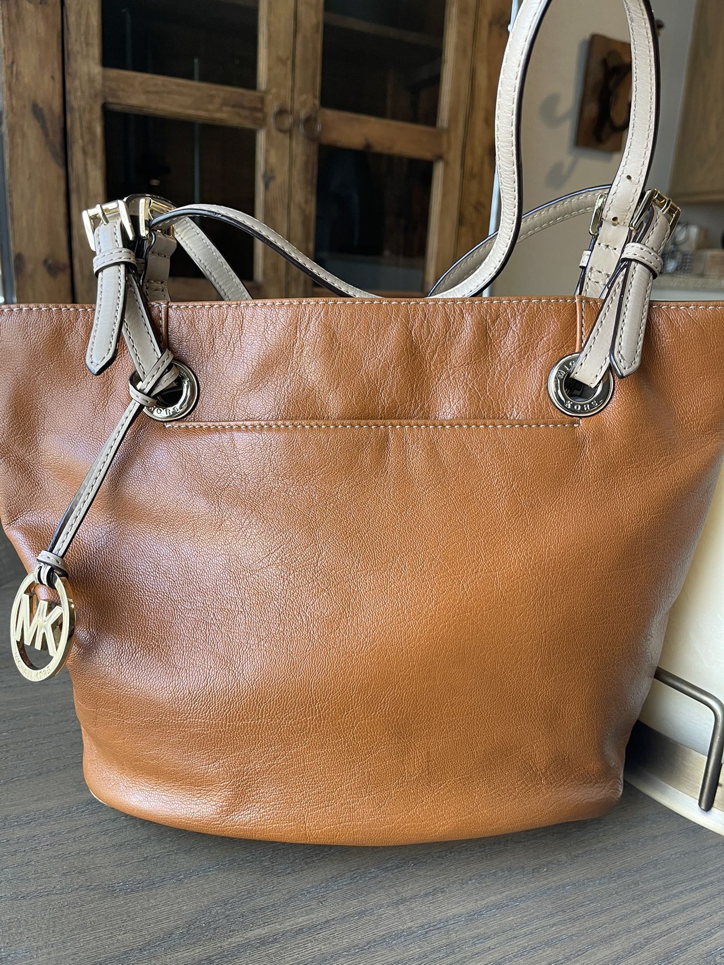 Michael Kors Leather Handbag (Cognac) 
