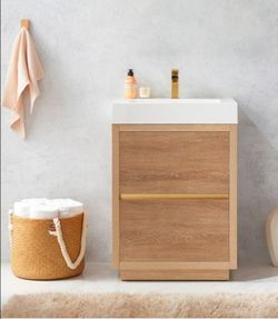 Huesca 24" Single Sink Bath Vanity in North American Oak with White Composite Integral Square Sink Top