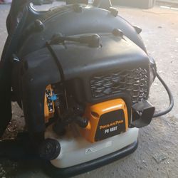 Like New Poulan Pro Leaf Blower. $100