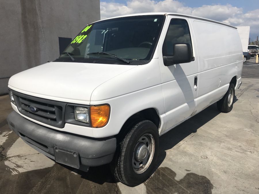 2004 FORD ECONOLINE CARGO VAN V8 4.6L POWER WINDOWS RUNS AND DRIVES EXCELLENT! Must See! Ready to go to work! SE HABLA ESPANOL
