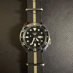 MODIFIED Seiko 5 Automatic Diver watch Black Dial NATO & Stainless Steel Bands