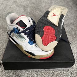 Jordan 4 Retro 