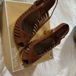 Sandals Michael Kors Color Camel Size 8