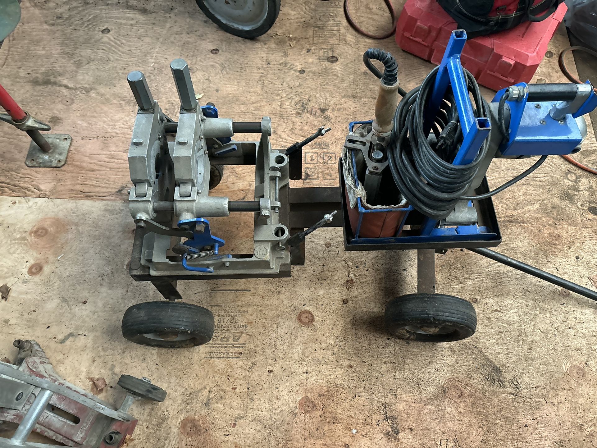 Connectra Fusion Machine With Dies