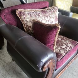 Brand New Traditional Style Accent Arm Chair