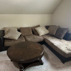 L Shape couch With Pillows 