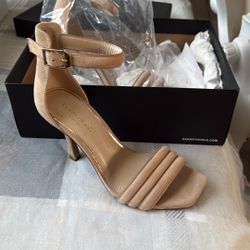 Kenneth Cole Heels 